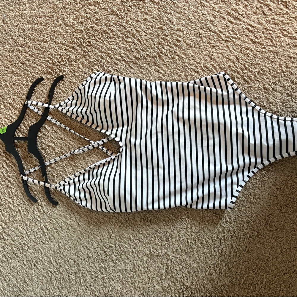 Cupshe Monochrome Swimwear